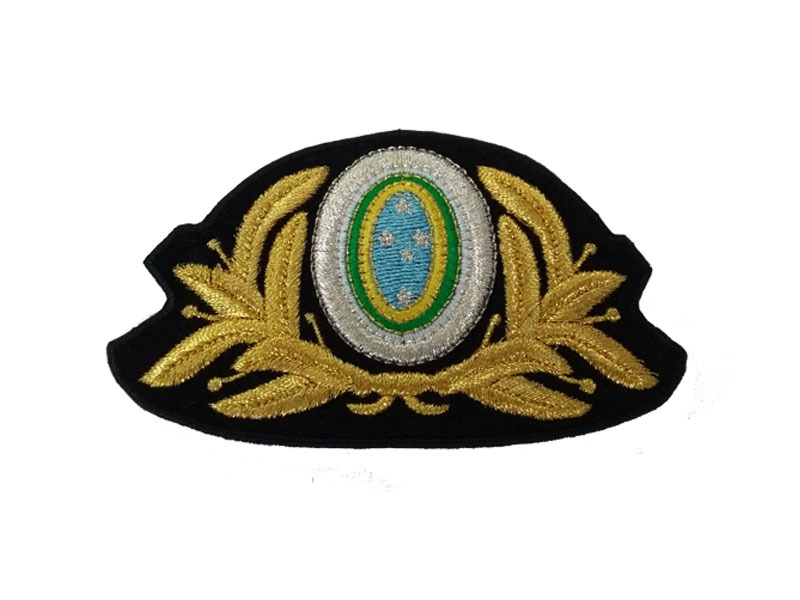Crachá quepe Oficial masculino Exército com linha nacional. BK0275A